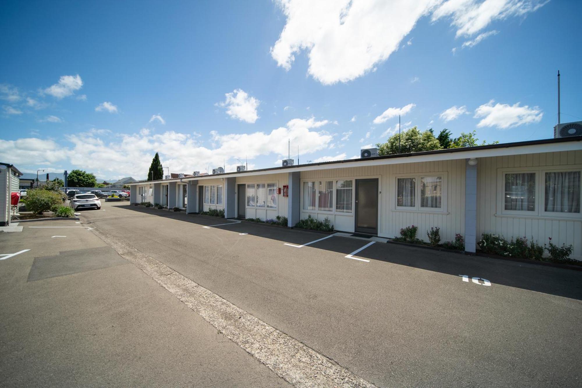 Viking Lodge Motel Tahoraiti Exterior photo