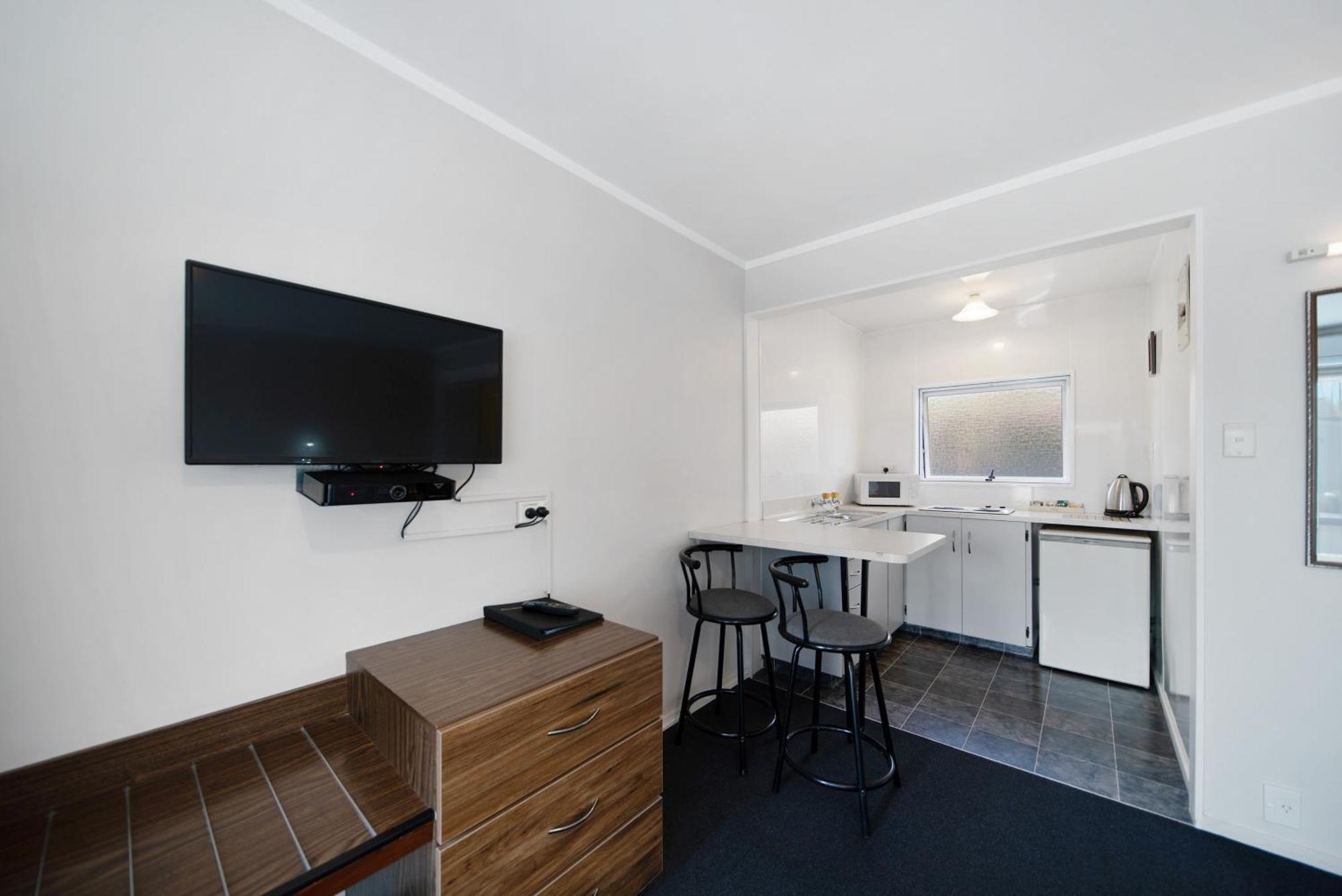 Viking Lodge Motel Tahoraiti Exterior photo